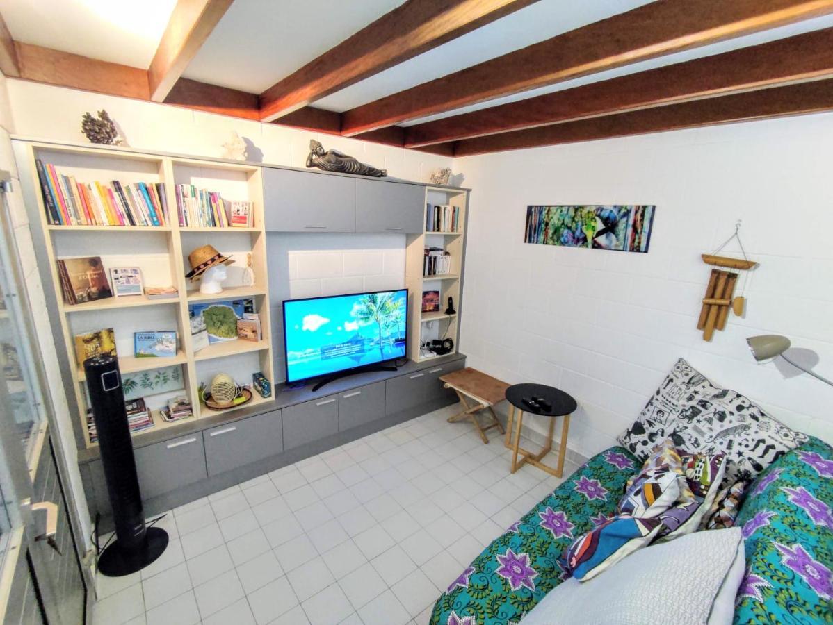 T2 A 300M De La Plage La Saline Les Hauts Exterior photo